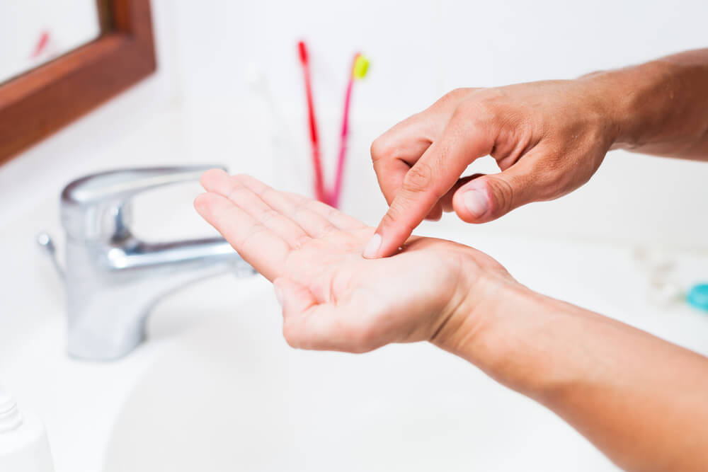 Contact lens cleaning